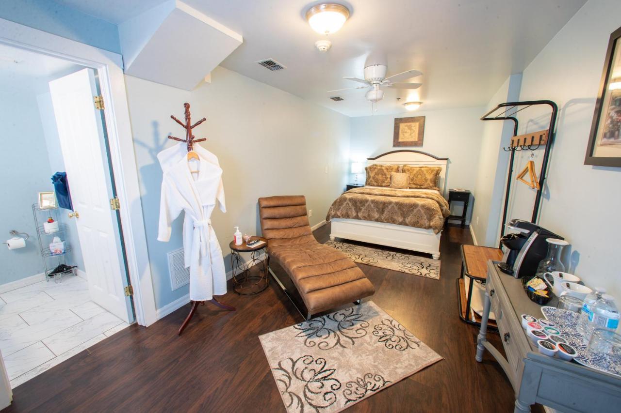 Bed and Breakfast Carriage Way Centennial House - Adult Only- Saint Augustine Экстерьер фото