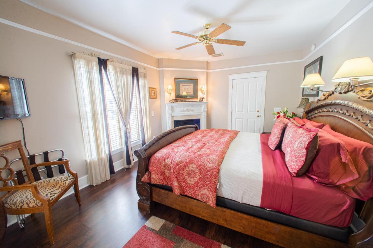 Bed and Breakfast Carriage Way Centennial House - Adult Only- Saint Augustine Экстерьер фото