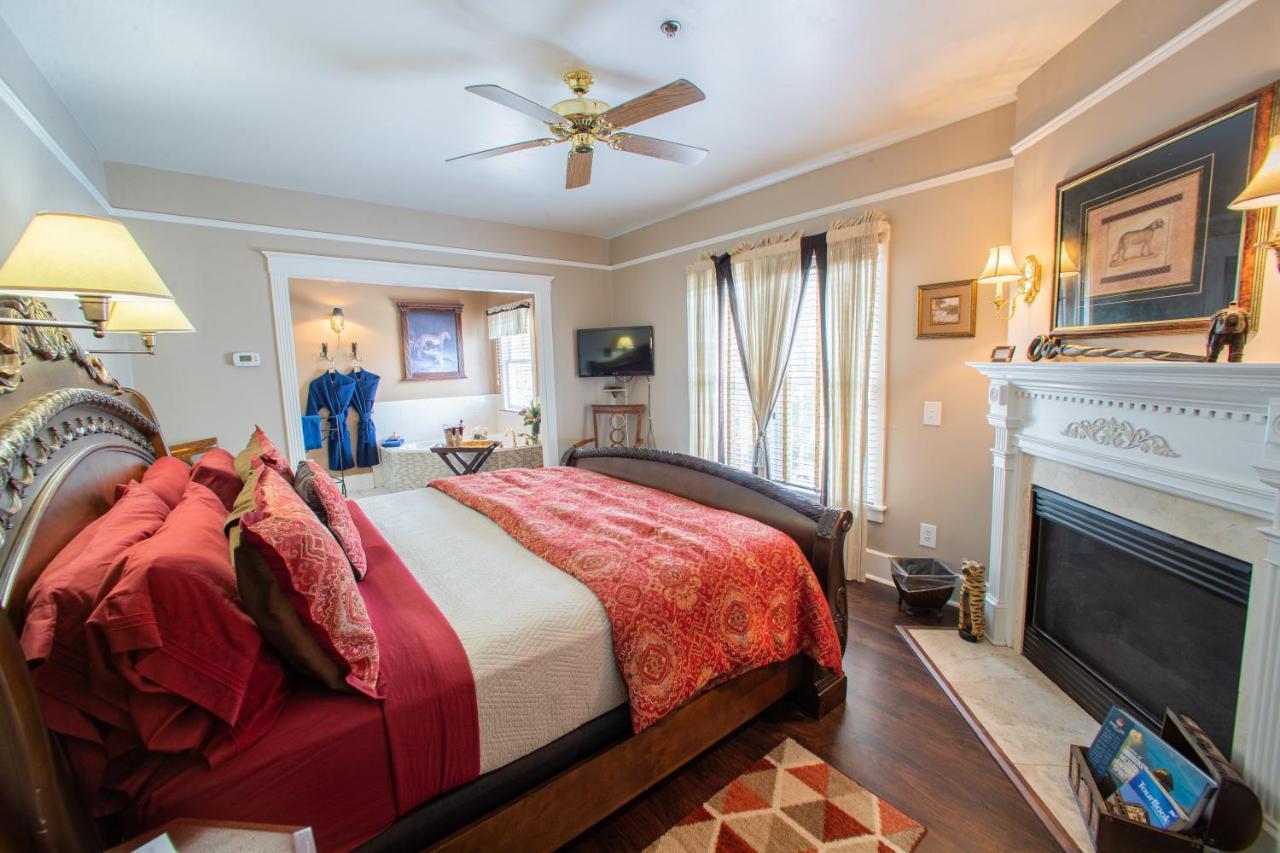 Bed and Breakfast Carriage Way Centennial House - Adult Only- Saint Augustine Экстерьер фото