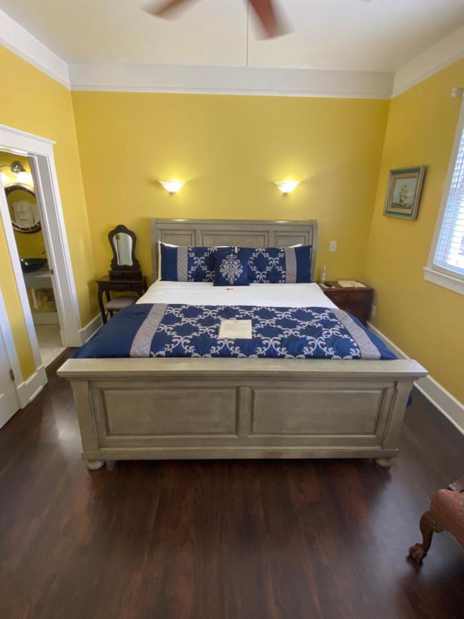 Bed and Breakfast Carriage Way Centennial House - Adult Only- Saint Augustine Экстерьер фото