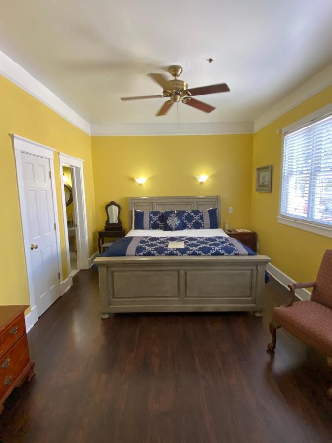 Bed and Breakfast Carriage Way Centennial House - Adult Only- Saint Augustine Экстерьер фото