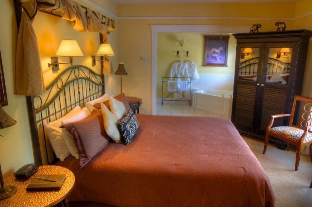 Bed and Breakfast Carriage Way Centennial House - Adult Only- Saint Augustine Экстерьер фото