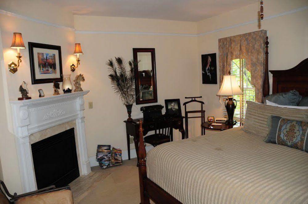 Bed and Breakfast Carriage Way Centennial House - Adult Only- Saint Augustine Экстерьер фото